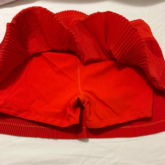 🎉Host Pick🎉 Lululemon Pleat to Street Skirt - Picture 4 of 7